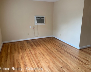 3201 Wilmot Avenue Apartment 2 - Photo Thumbnail 2