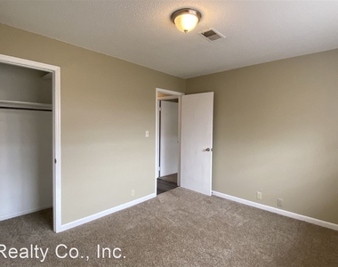 101 - 604 Pinson Place - Photo Thumbnail 18