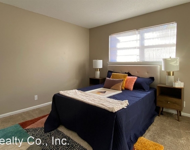 101 - 604 Pinson Place - Photo Thumbnail 7