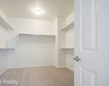 5429 W Victory Way - Photo Thumbnail 21