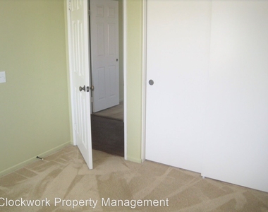 3220 Willowgrove Place - Photo Thumbnail 12