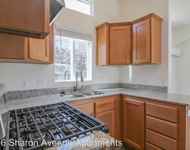 2646 Sharon Avenue - Photo Thumbnail 13