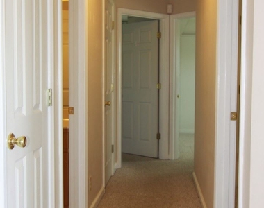 2424 Sphinx Court - Photo Thumbnail 5