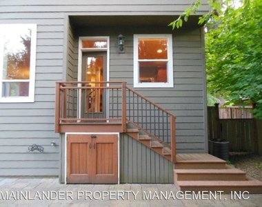 1119 Oak St - Photo Thumbnail 21