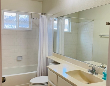 4736 Storrow Way - Photo Thumbnail 21