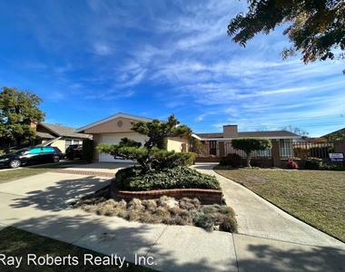 11352 Weatherby Rd - Photo Thumbnail 18