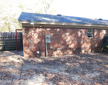 3135 Briarwood Dr - Photo Thumbnail 24