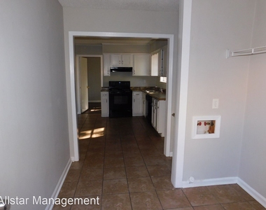 3135 Briarwood Dr - Photo Thumbnail 27