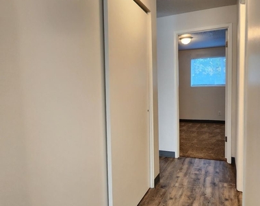 9555 Sw Hall Blvd, Unit 16 - Photo Thumbnail 3