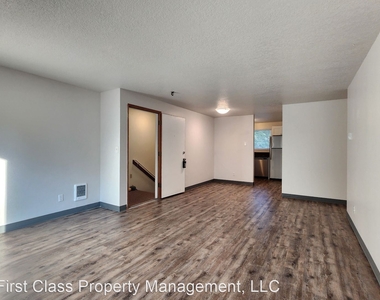 9555 Sw Hall Blvd, Unit 16 - Photo Thumbnail 4