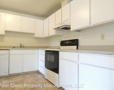 9555 Sw Hall Blvd, Unit 2 - Photo Thumbnail 5