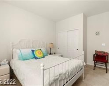 4211 Diya Avenue - Photo Thumbnail 39