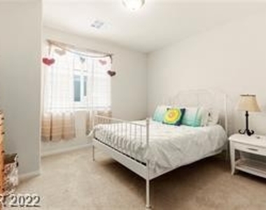 4211 Diya Avenue - Photo Thumbnail 37