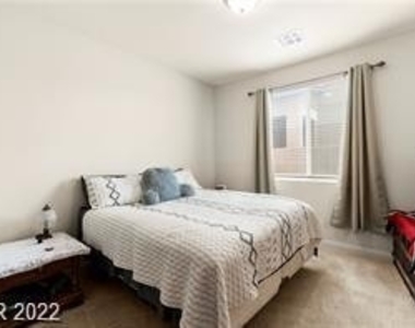 4211 Diya Avenue - Photo Thumbnail 38