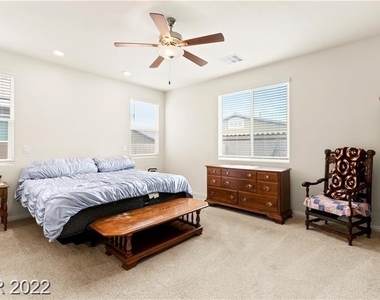 4211 Diya Avenue - Photo Thumbnail 18