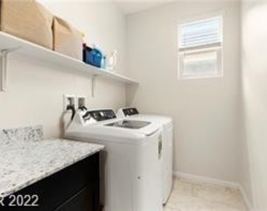 4211 Diya Avenue - Photo Thumbnail 13