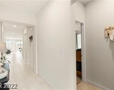 4211 Diya Avenue - Photo Thumbnail 3