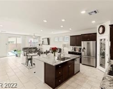 4211 Diya Avenue - Photo Thumbnail 6