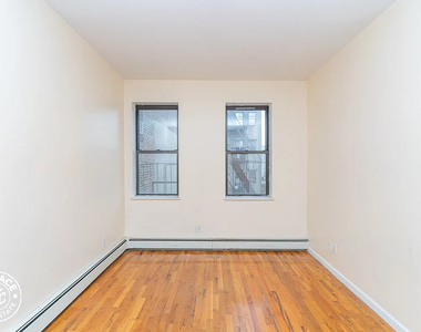 95 Seigel Street - Photo Thumbnail 1