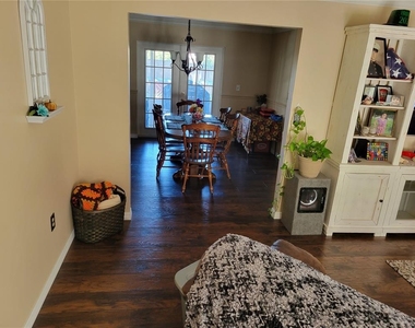 2131 Orangepointe Avenue - Photo Thumbnail 4