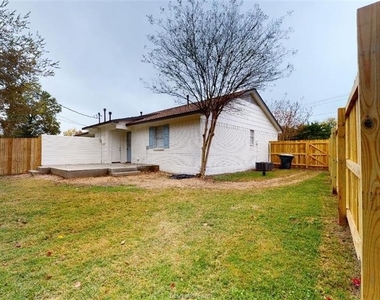 2347 Cornell Drive - Photo Thumbnail 21