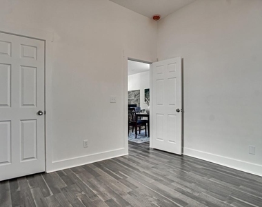 389 Bass Street Sw - Photo Thumbnail 7