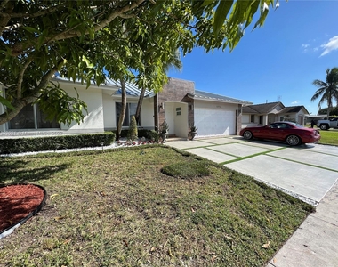 16951 Sw 149th Ave - Photo Thumbnail 4