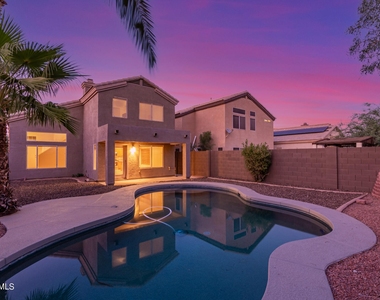 13623 W Desert Flower Drive - Photo Thumbnail 23