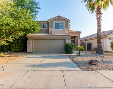 13623 W Desert Flower Drive - Photo Thumbnail 36