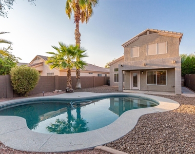 13623 W Desert Flower Drive - Photo Thumbnail 39