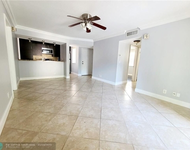 8387 Royal Palm Blvd - Photo Thumbnail 7