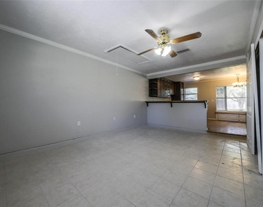 1106 Whiteoak Drive - Photo Thumbnail 23