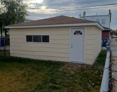 13300 S Burley Avenue - Photo Thumbnail 1