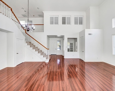 17776 Sweetgum Ln - Photo Thumbnail 4