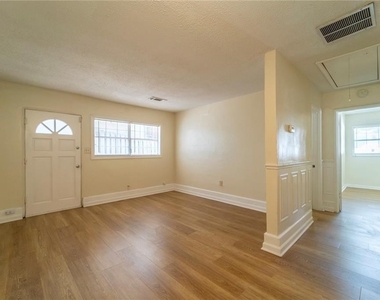 560 Winton Terrace Ne # 2 - Photo Thumbnail 13