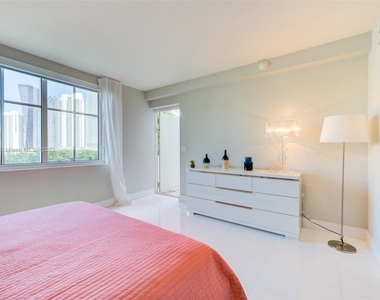 250 Sunny Isles Blvd Unit 502 - Photo Thumbnail 12