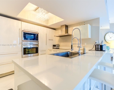 250 Sunny Isles Blvd Unit 502 - Photo Thumbnail 8