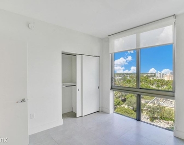 16385 Biscayne Boulevard 801 801 - Photo Thumbnail 8