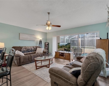 3042 R Bloomsbury Dr - Photo Thumbnail 12