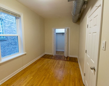 2333 W. Rice, Unit 3 - Photo Thumbnail 14