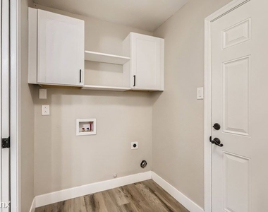 4820 W Hayward Avenue Unit - Photo Thumbnail 12