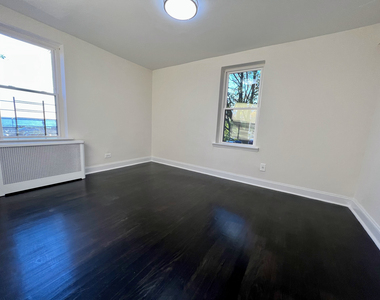 1493 Shore Parkway - Photo Thumbnail 4