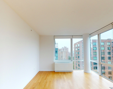 795 Columbus Avenue - Photo Thumbnail 2