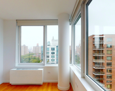 795 Columbus Avenue - Photo Thumbnail 5