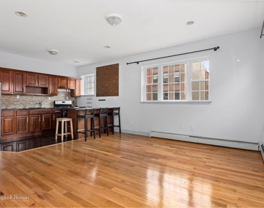 318 Nostrand Ave - Photo Thumbnail 2