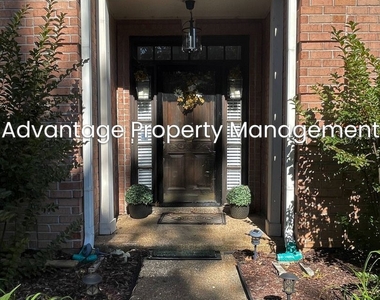 1120 Hunters Green Cir S. - Photo Thumbnail 2