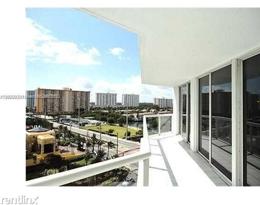 16425 Collins Ave Apt 718 - Photo Thumbnail 10