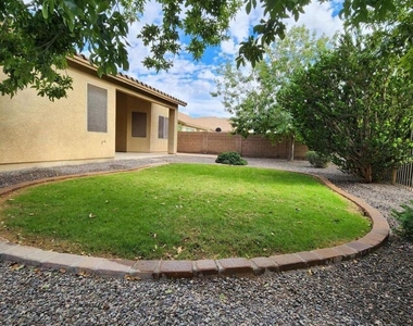 2359 E Sequoia Dr - Photo Thumbnail 1