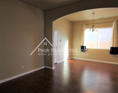 9634 Lady Bird Ct - Photo Thumbnail 1