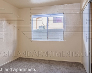 3580 Nashland Ave - Photo Thumbnail 17